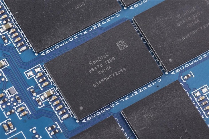 进军消费级SSD市场 西数1TB蓝盘测试 