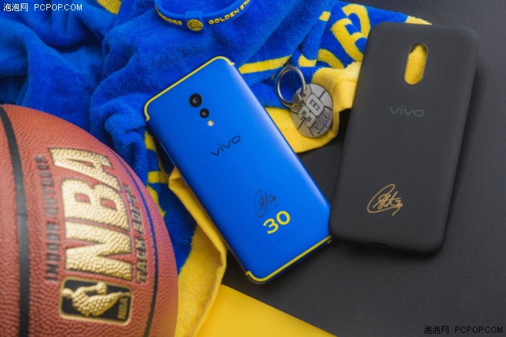 拿下顶级足球赛事? vivo新海报透露玄机_vivo手