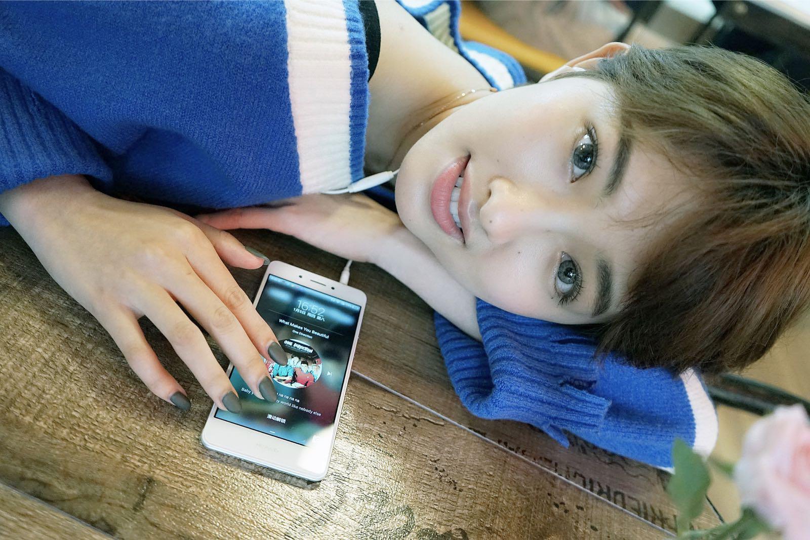 闪速运行手游神器 千元华为畅享6S更好用_资