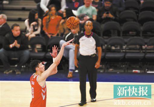 连罚再扣 拿下3分 周琦的NBA生涯终于开张了