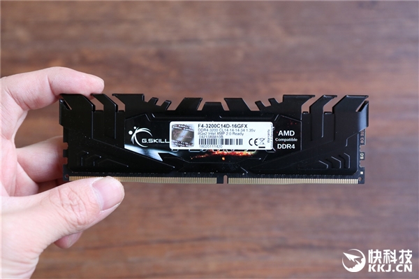 狂飙3466MHz!芝奇AMD Ryzen处理器专属DDR4内存开箱