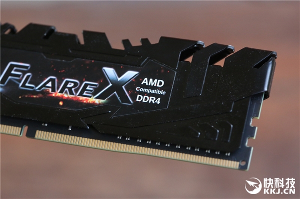 狂飙3466MHz!芝奇AMD Ryzen处理器专属DDR4内存开箱