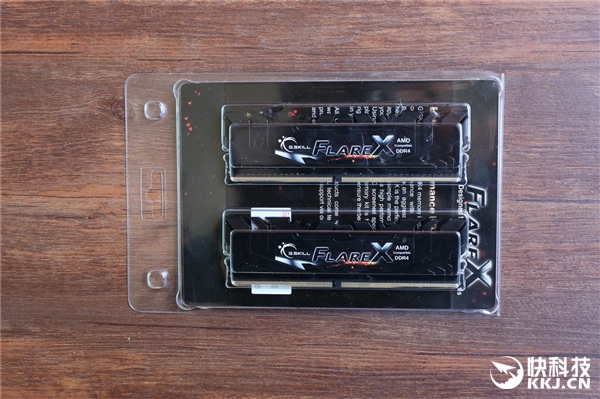 狂飙3466MHz!芝奇AMD Ryzen处理器专属DDR4内存开箱