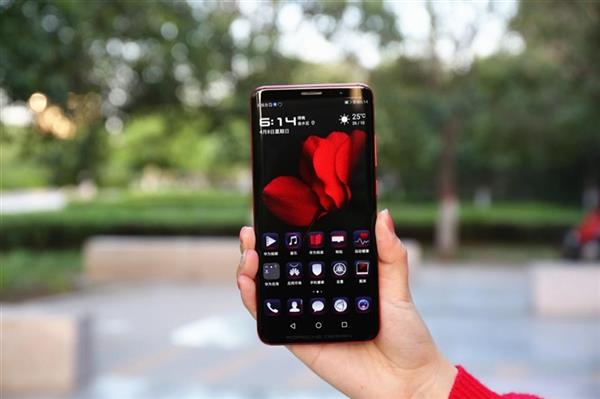 正反指纹开启隐私空间!华为MateRS保时捷版是