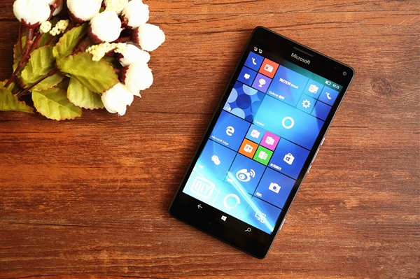 Lumia 950 XL成功运行Win10 ARM系统:下一步