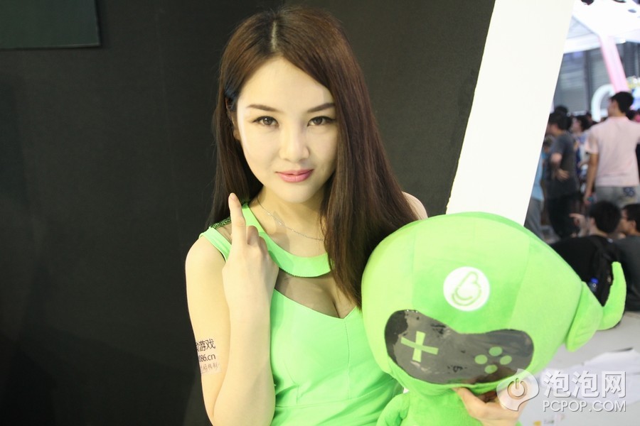 <em>上海CJ</em> <em>2013</em>开幕!清凉Showgirl福利展_PCPO