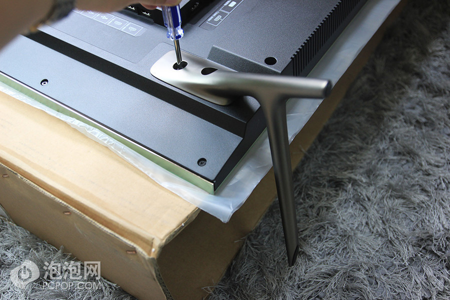 土豪金版闪亮登场 小米电视2开箱图赏(12)_PC