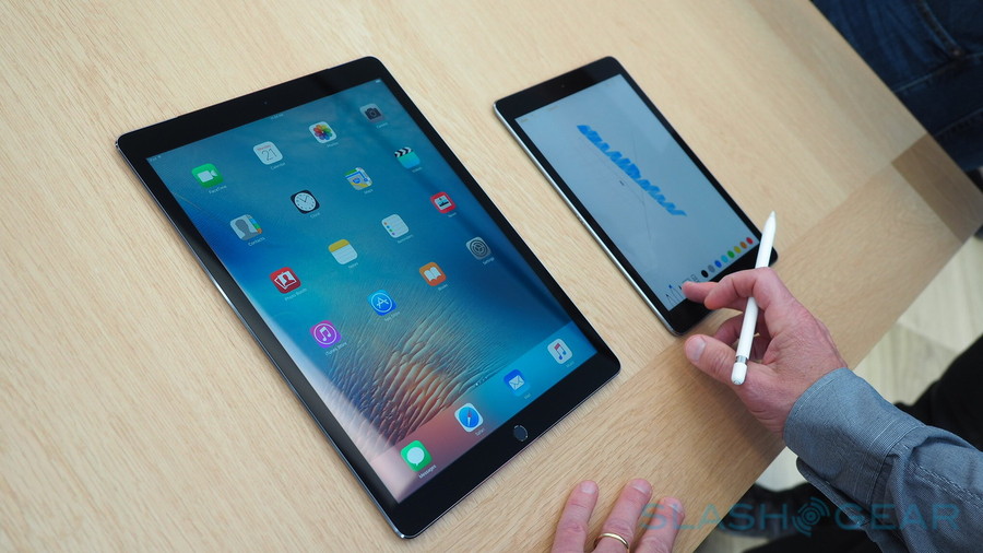 7英寸ipad pro之间的对比,仔细来看,差距还是十分明显的.