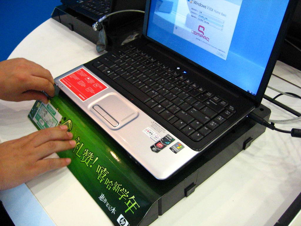惠普compaq presario cq40-122ax(fw551pa)图片3
