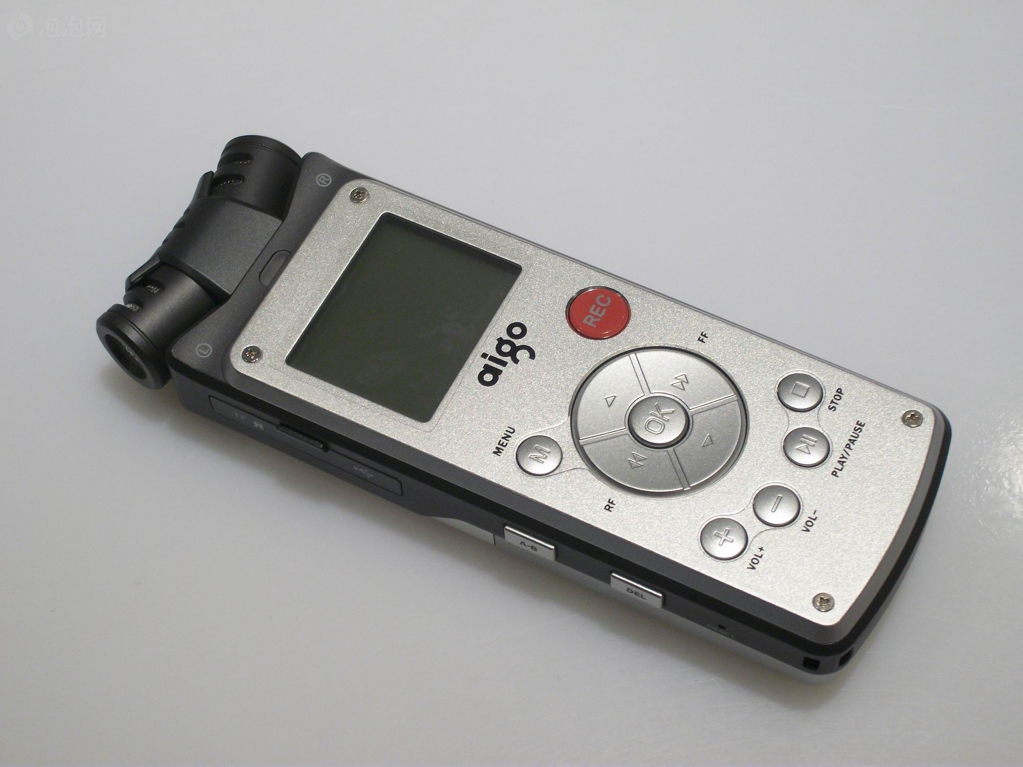 爱国者双供电会议型录音笔R5589(4G)数码录音