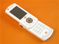 索爱W900i