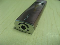 上市就降价!索尼唇膏E013F现价990元