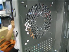 专为百姓设计 百盛A101机箱不到200元
