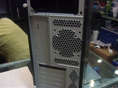 低端产品值得选择 160元机箱做工不错