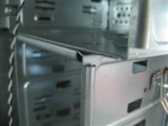品牌也性价比 华硕TA915机箱不过三百