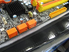 ����ҹ����ѿ�&nbsp;DFI-X38������1599Ԫ