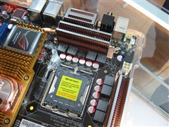 ֧����·SLI&nbsp;��ҹ���NF790iԤ��2999