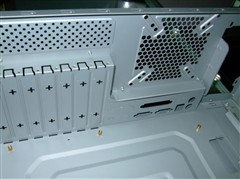 玩造型玩个性 航嘉凯撒二代机箱价268