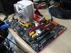 再现"赤壁"之战! DX10整合芯片组横评