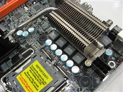 X58�ǳ�780G��399&nbsp;�ں�һ���г���̬