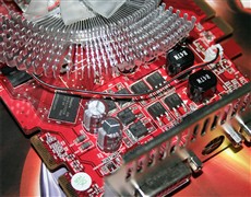 ����512M/DDR4����ƵHD3850���н�599