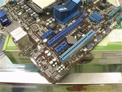 华硕(ASUS)M4A88T-M主板 