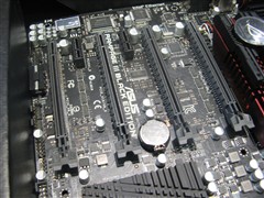 华硕(ASUS)Rampage III Black Edition(玩家国度)主板 