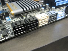 技嘉(GIGABYTE)GA-Z68X-UD7-B3主板 