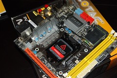 索泰(Zotac)H67ITX U3 WIFI主板 