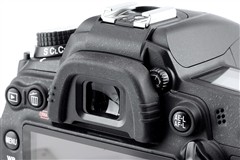 尼康D7000(单头套机18-200mmVR)数码相机 
