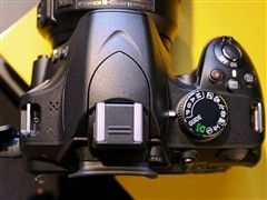 尼康D3200套机(18-55mm)数码相机 