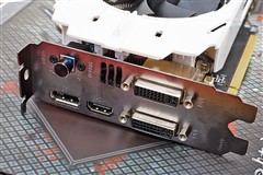 七彩虹iGame660Ti 烈焰战神X D5 2048M显卡 