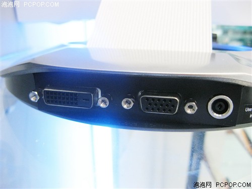 1600：1+DVI LG17超薄液晶只卖1750元