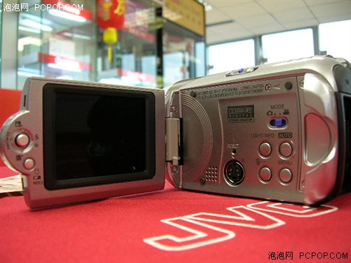 20GB硬盘DV低价&nbsp;&nbsp;JVC&nbsp;21AC仅售3999元