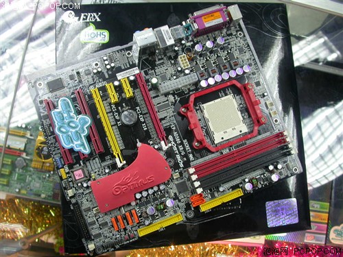 完全支持x16交火!RD580主板正式到货
