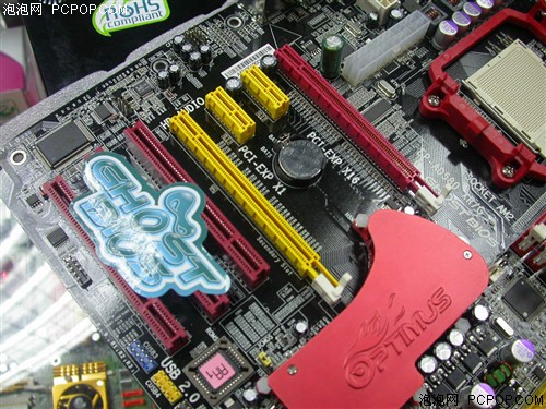 完全支持x16交火!RD580主板正式到货