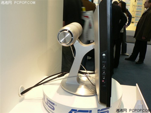 �ޱ�ǿ��&nbsp;��˶��Ʒ22����������CeBIT