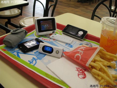 MMԼ��KFC&nbsp;������Clix&nbsp;2�Ա�����PSP