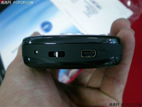 CDMA��ǿ���ܻ�!���մ�E806cǿ�Ƶǳ�