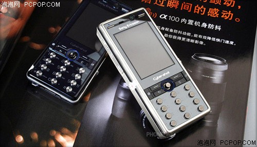 �͵�������װ&nbsp;<a href='http://sonyericsson.smartphonecn.com' target='_blank' class='infotextkey'>����</a>K810i���İ������
