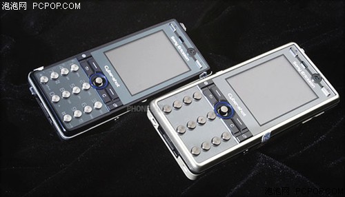 �͵�������װ&nbsp;<a href='http://sonyericsson.smartphonecn.com' target='_blank' class='infotextkey'>����</a>K810i���İ������