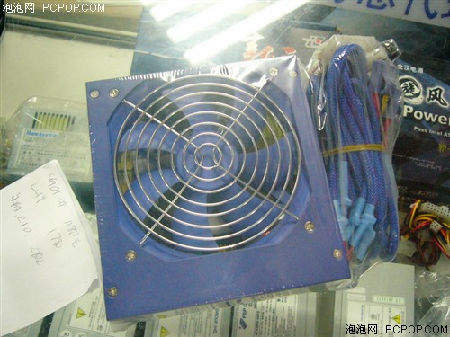 绝对超值选择 额定400W电源仅需360元