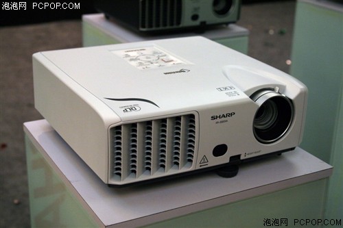 白色风暴!夏普主流XGA投影再降300元