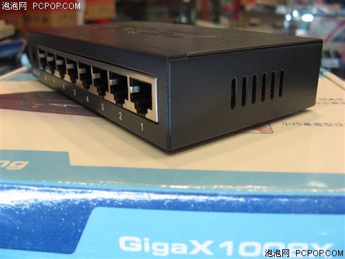 结实又耐用 华硕八口交换机只卖125元