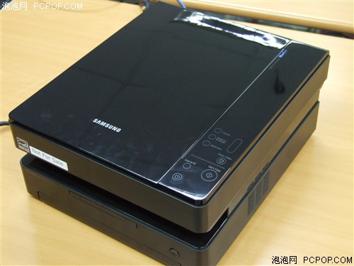 美图欣赏三星SCX-4500激光一体机全貌