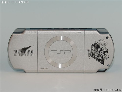 美图:PSP2000最终幻想VII限量版亮相