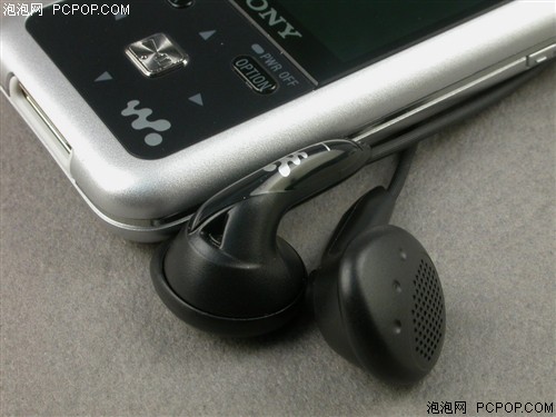 ��ƵWalkman�ٳ��֣�����S618F������
