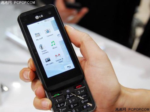 ���ǰ�iPhone��LG&nbsp;KF700ȫ��ʱ�п�Ļ