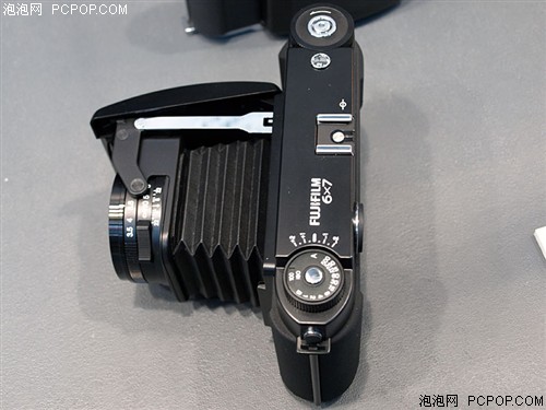 PIE2008富士展台 惊现意外新品大相机