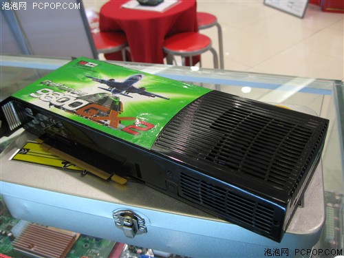 最新旗舰至尊 太阳花9800GX2天价到货